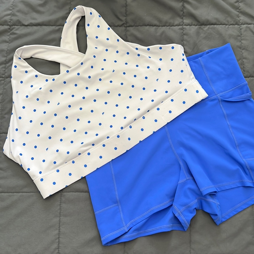 Fabletics set